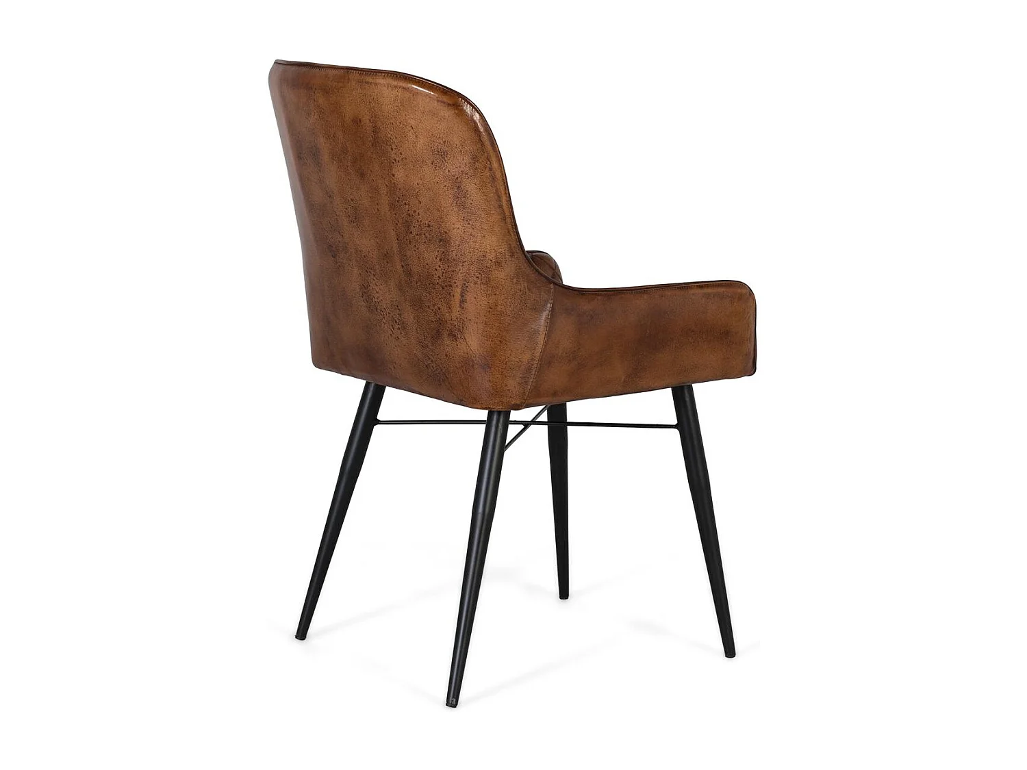 Silla tapizada en piel de color marrón envejecido y respaldo acolchado