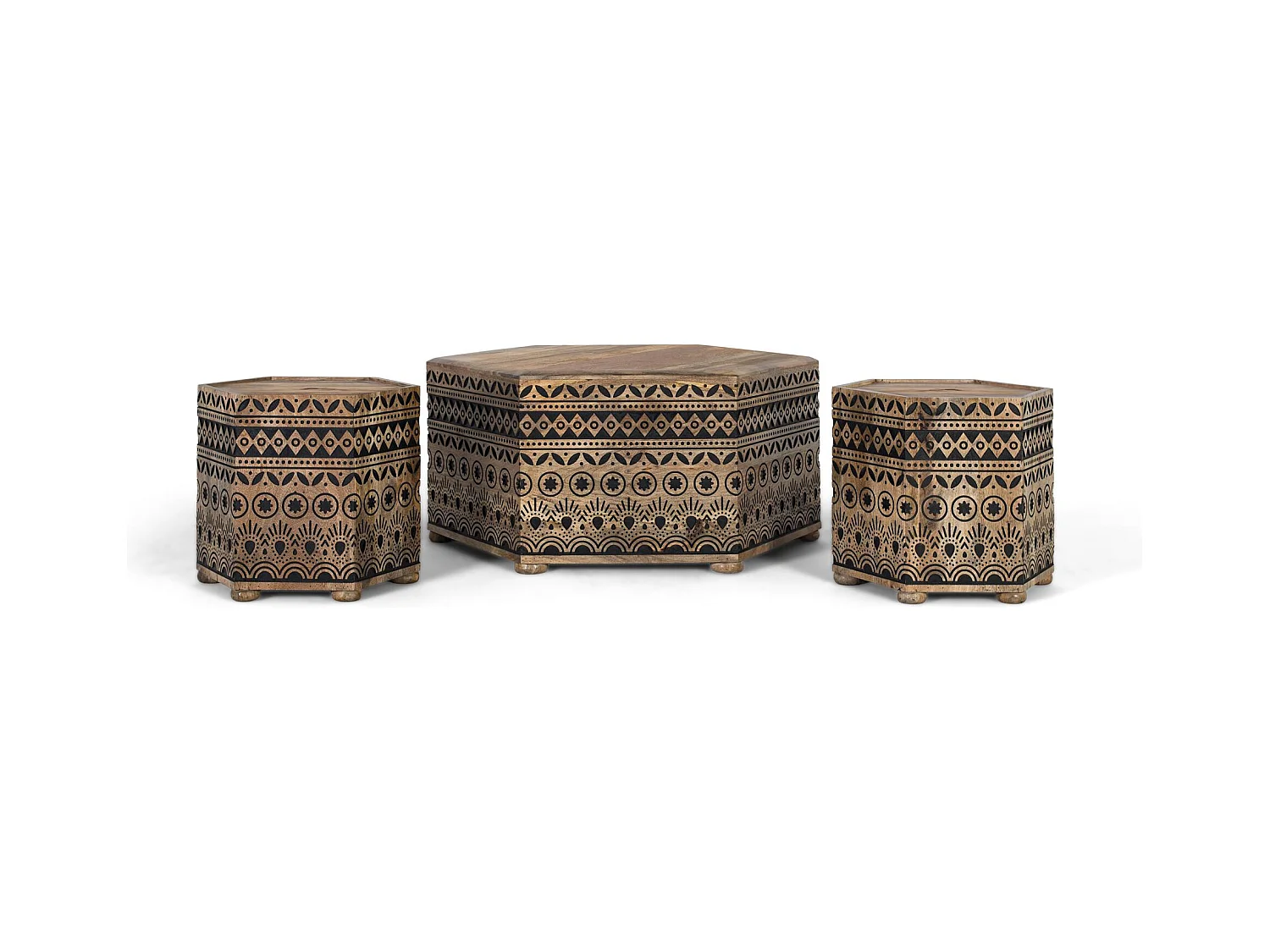 Set van salontafel en twee zeshoekige krukken met geometrische details