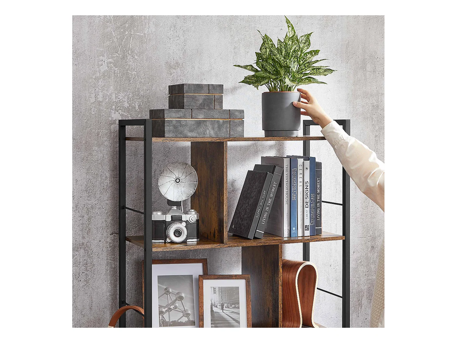 Bücherregal Arachchalur