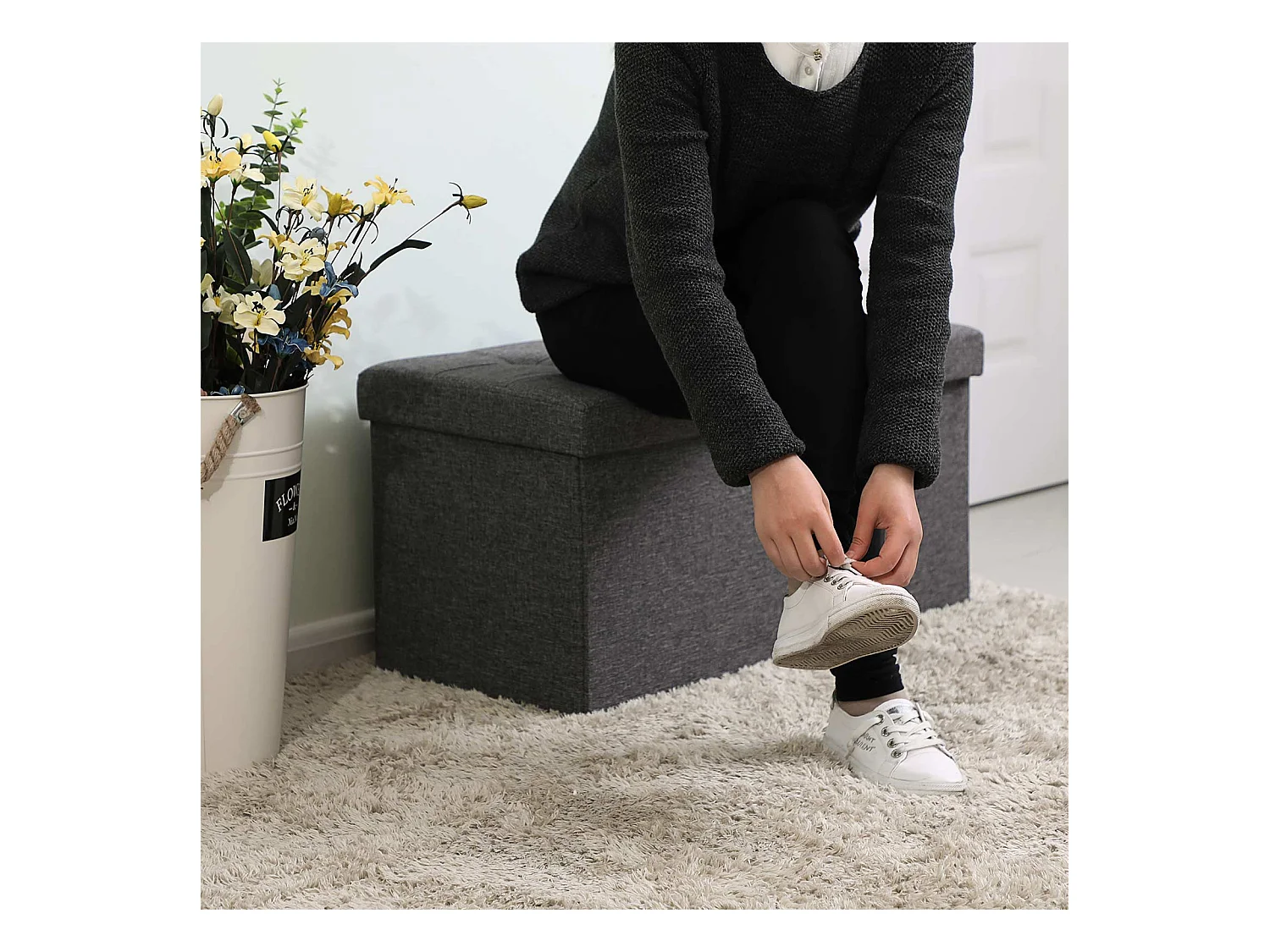 Sitzbank mit Klappdecke Abū Ḩummuş