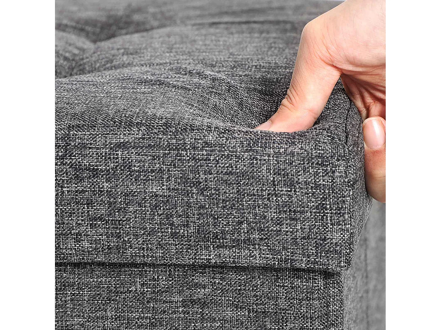 Sitzbank mit Klappdecke Abū Ḩummuş