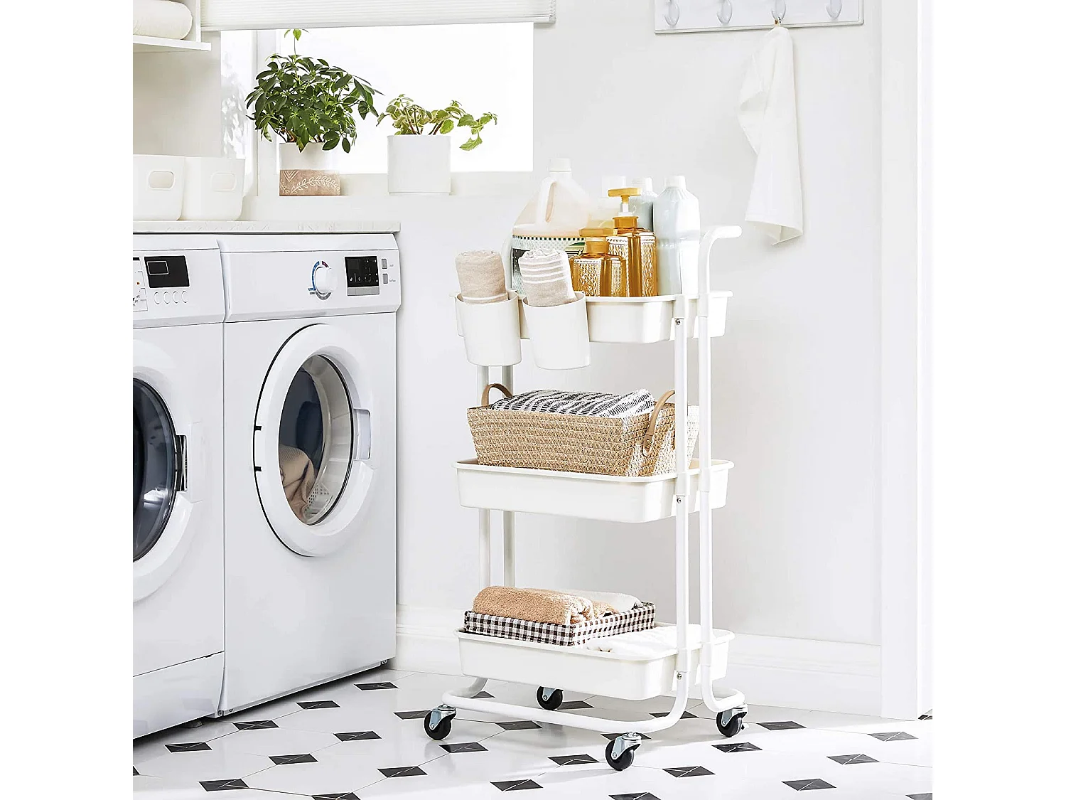 Rollwagen Ponders End