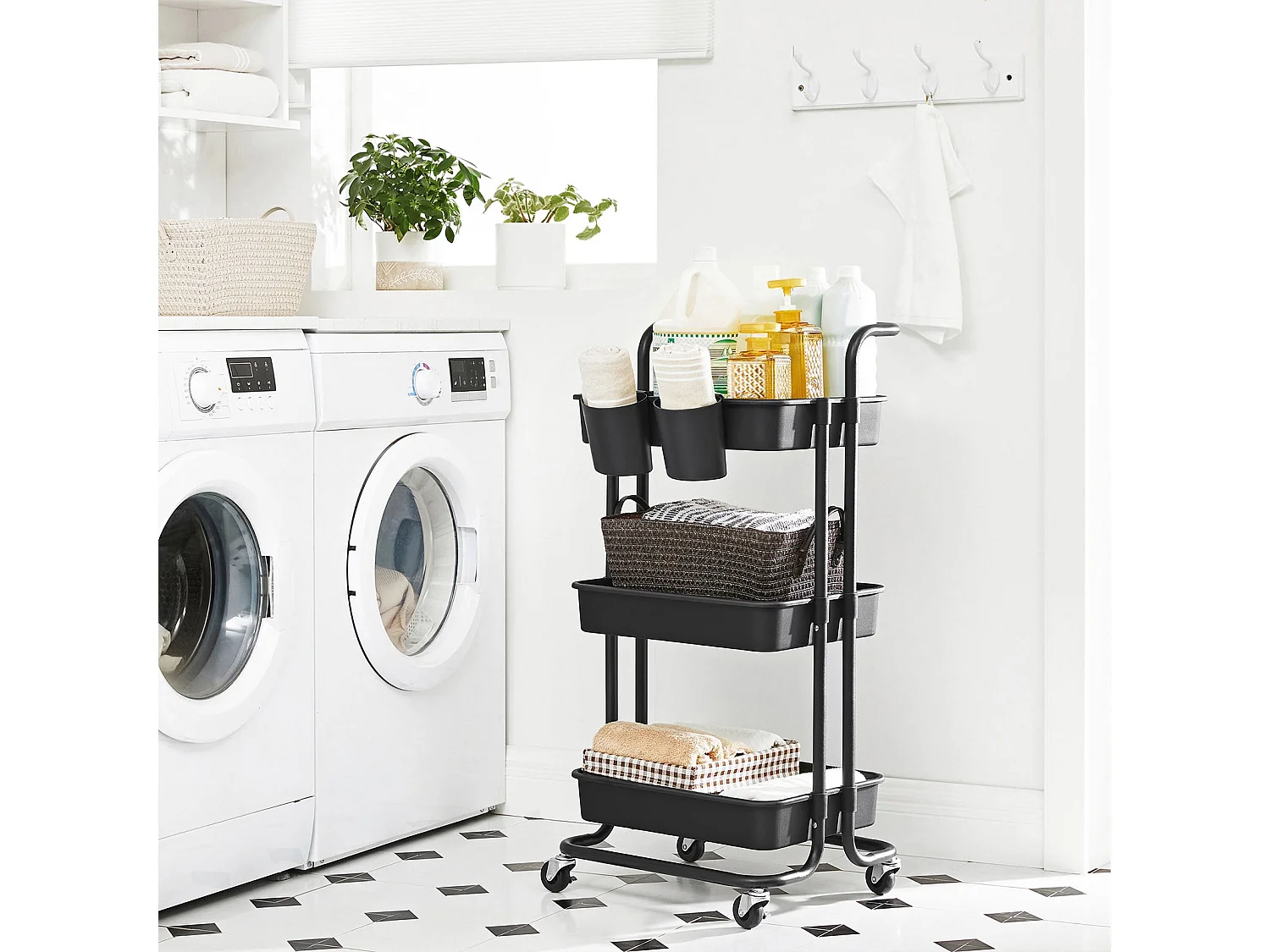 Rollwagen Ponders End