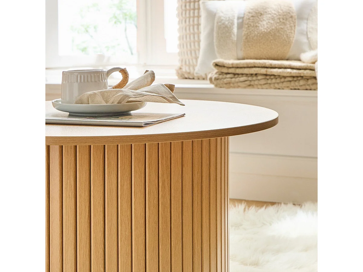 Table basse ronde avec pied à lattes décor bois  - ELIE