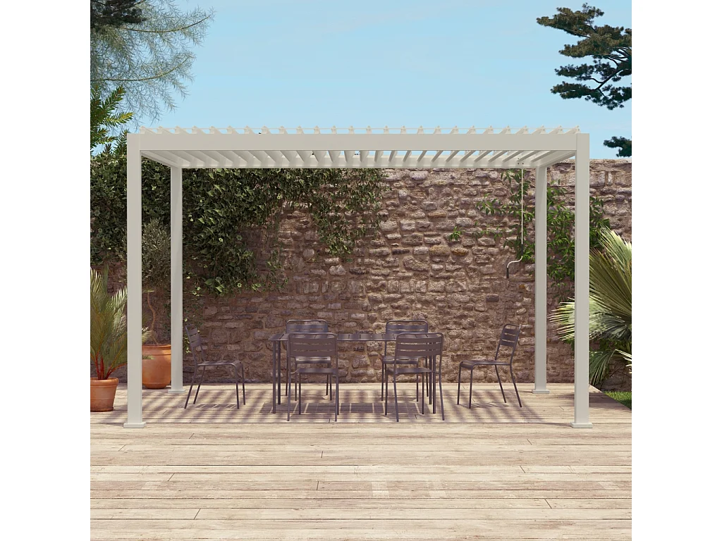 Pérgola bioclimática 3x4m de aluminio con lamas orientables beige