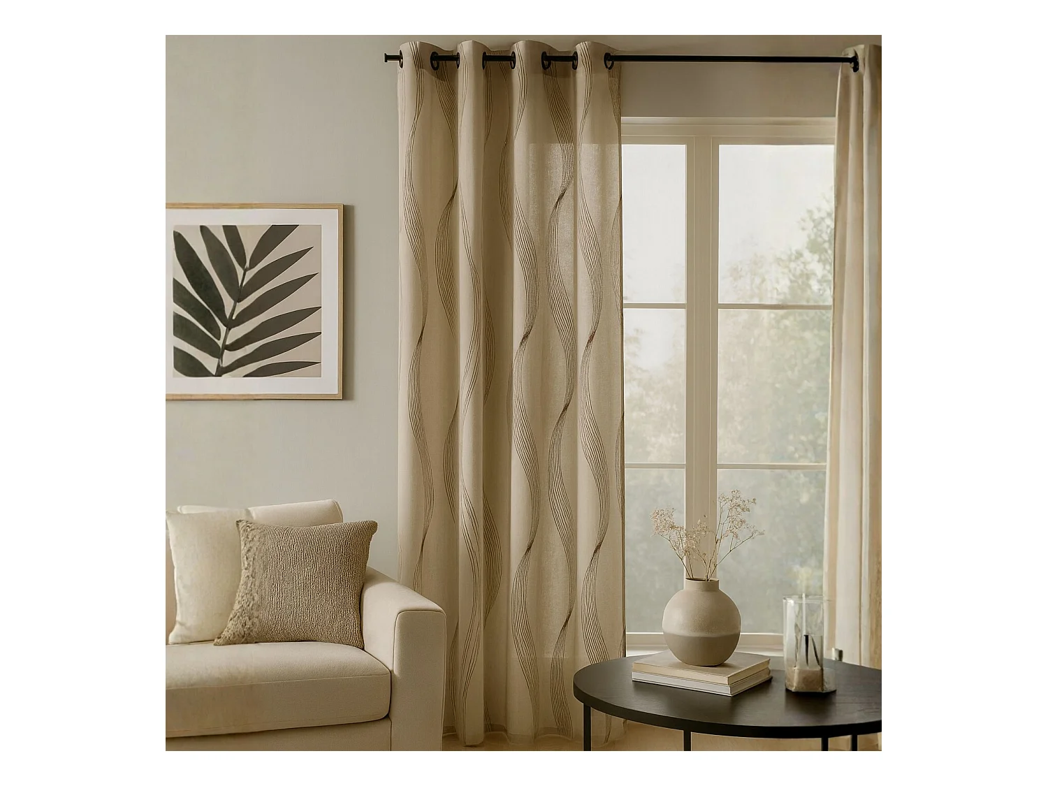 Voile mit wellenförmigen Streifen