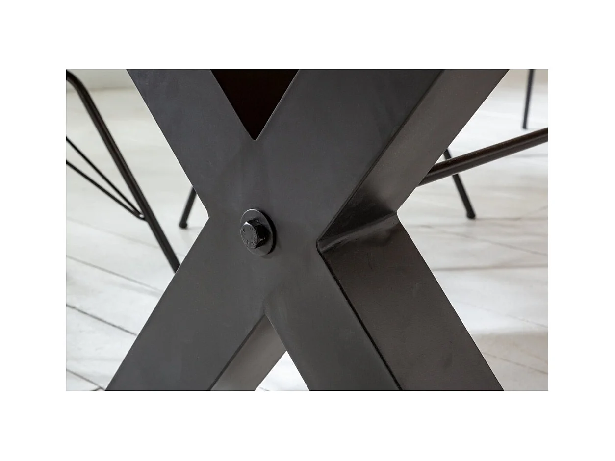 Table CAVARA – Bois de pin recyclé verni et métal noir – 200 cm – Plateau épais 80 mm – Style industriel