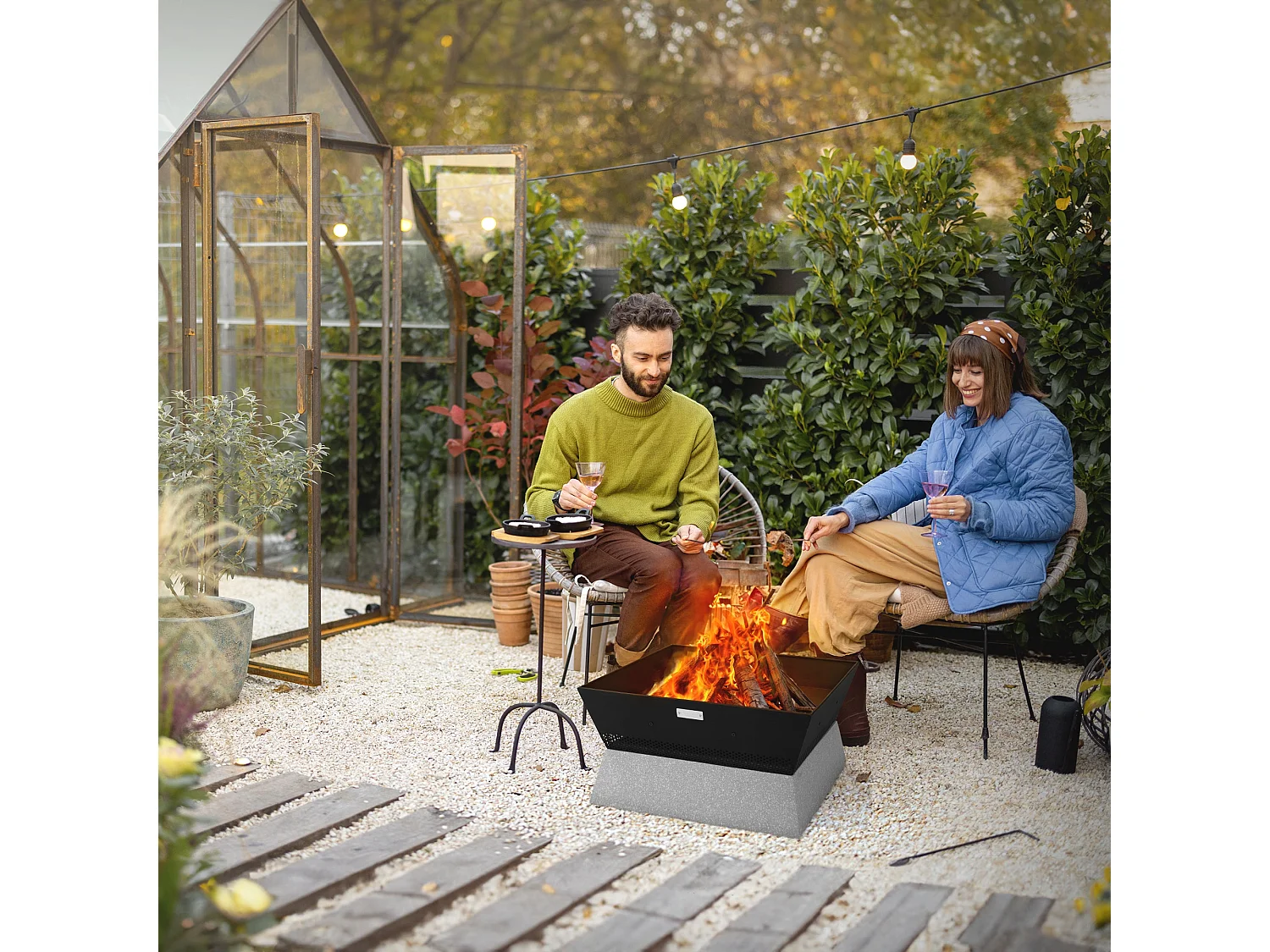 Brasero de jardin à feu 54x28,5x54 cm noir-beige carrée avec socle en céramique et tisonnier foyer d'extérieur pour jardin camping terrasse patio