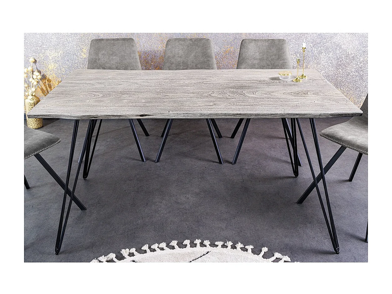 Table SILVA – Bois massif gris et métal noir – 140 cm – Style contemporain