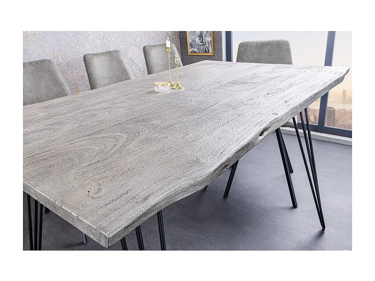 Table SILVA – Bois massif gris et métal noir – 140 cm – Style contemporain
