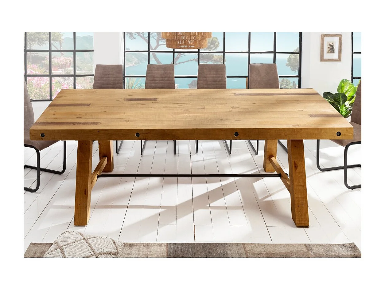 Table de salle à manger RANCHO – Bois de pin recyclé verni – 240 cm – Style rustique