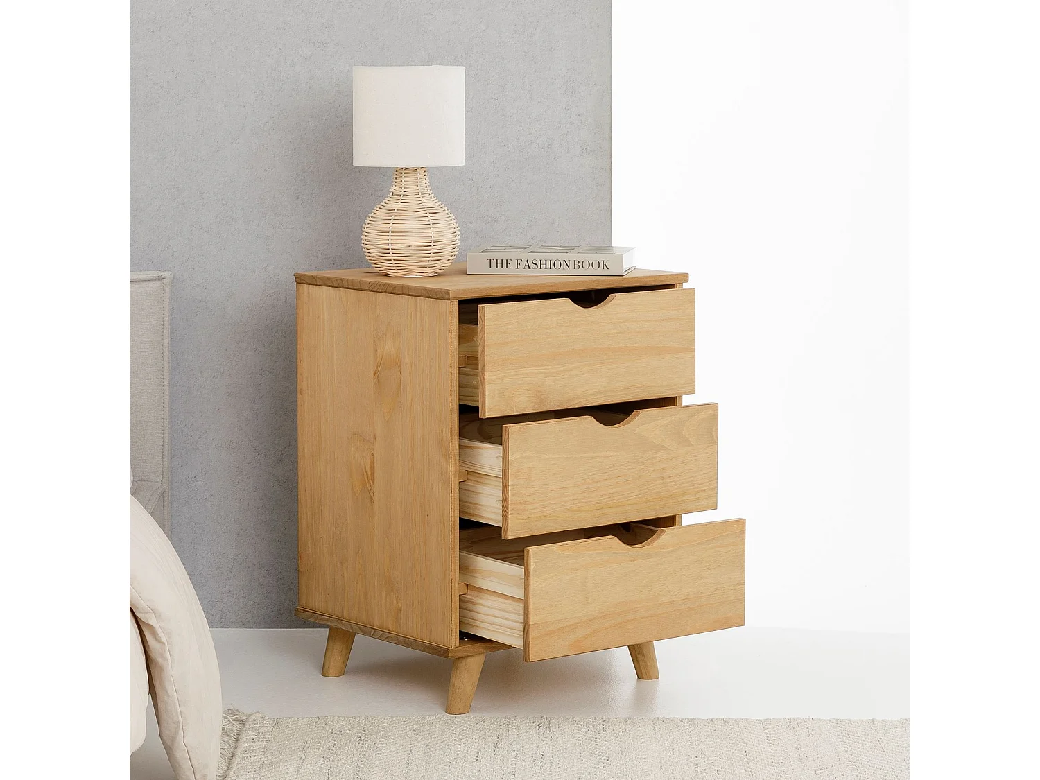 Table de chevet JALISCO H 63 cm avec 3 Tiroirs en Bois Massif Finition Laquée, Table de Nuit pour Chambre sur Pieds