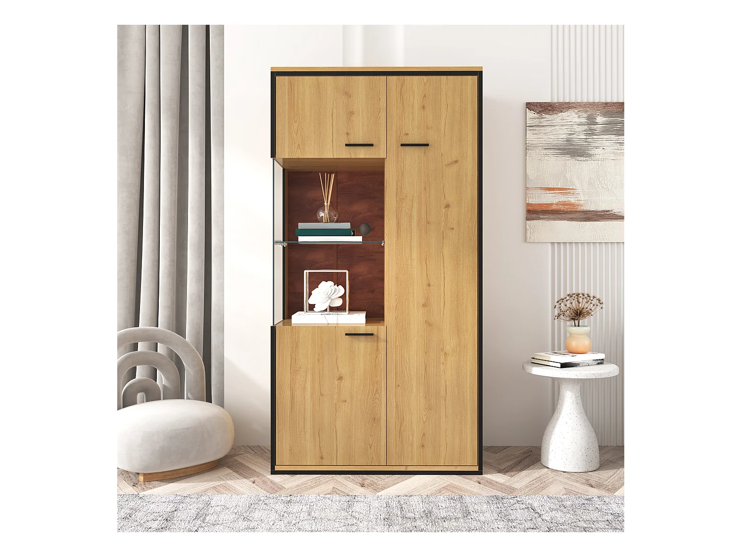 Vitrine couleur naturelle avec 3 portes, éclairage LED et étagères en verre, MDF