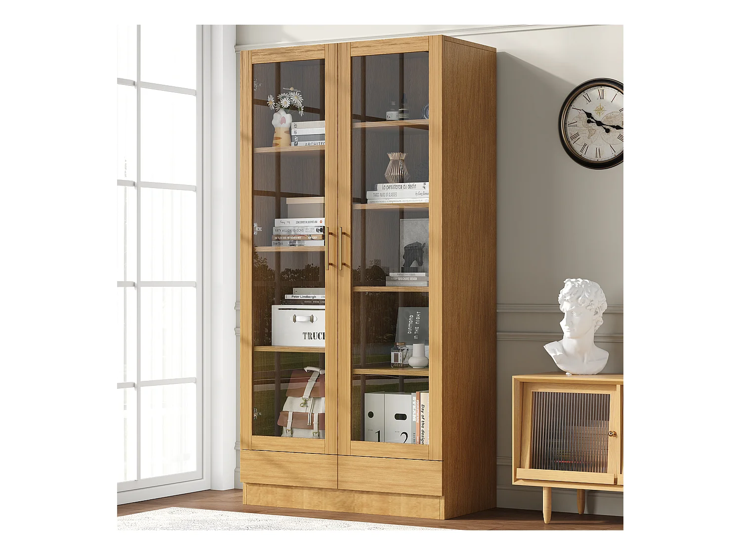 Vitrinekast in natuurlijke kleur met 2 glazen deuren en 2 lades, metalen handgrepen 80x40x160cm