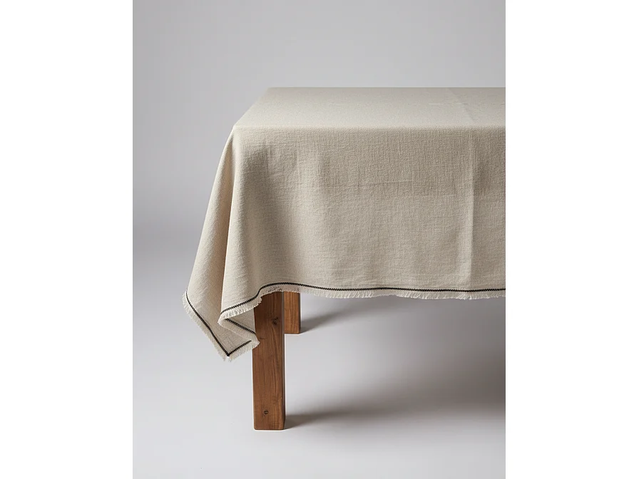 La Nappe Tuscany - Noir Naturel - 150x250