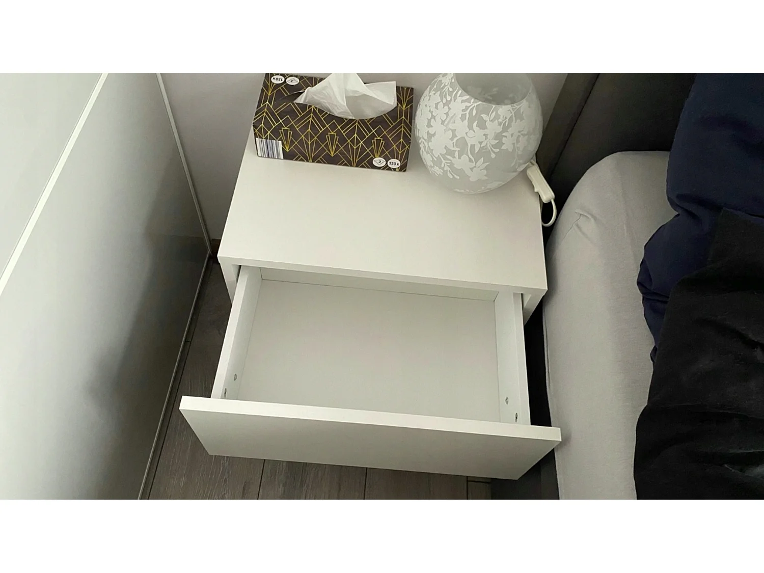 Szafka Nocna Wisząca Biała 1 Szuflada 45cm Stolik Nakastlik Do Sypialni