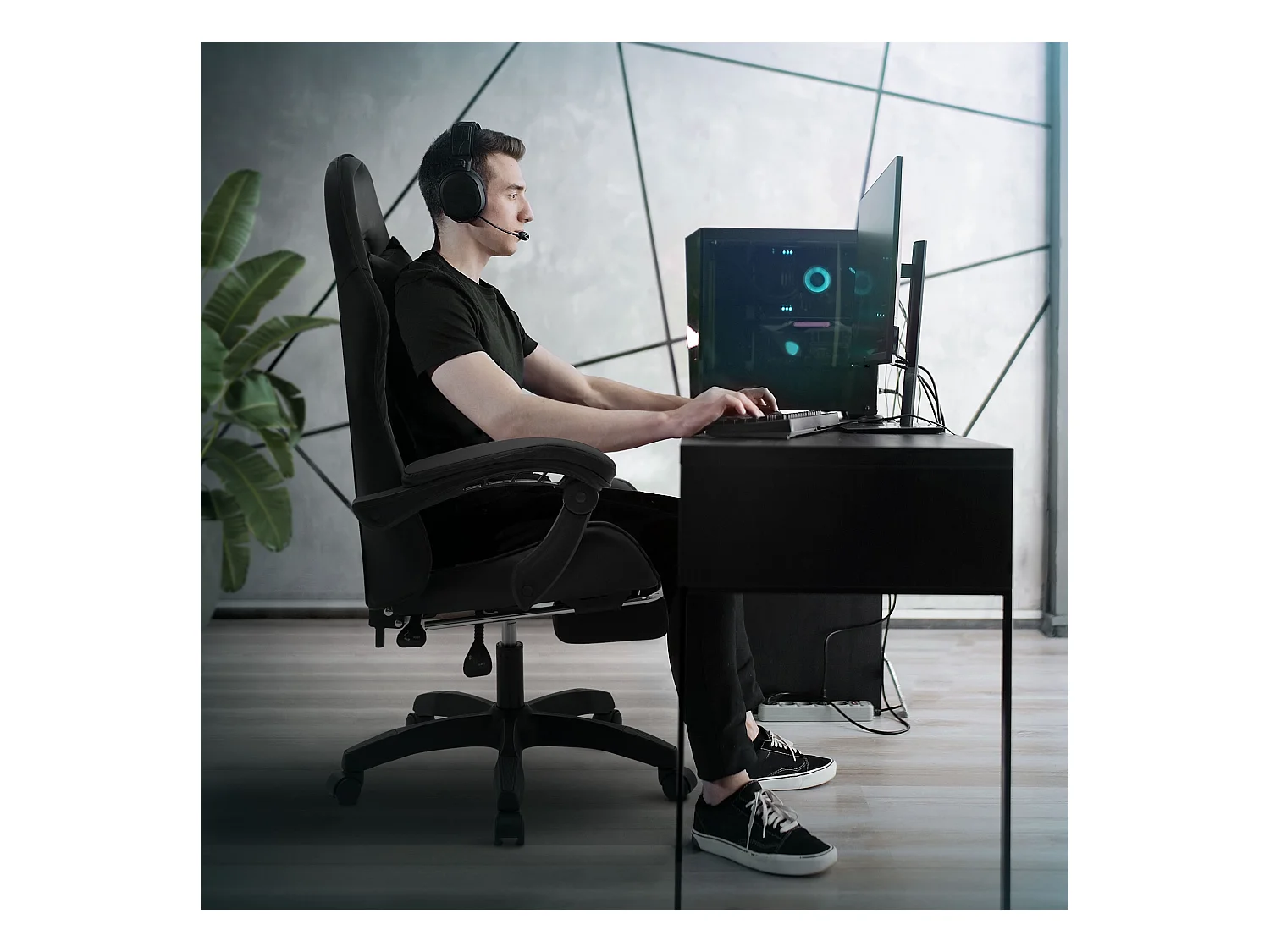 ML-Design Sedia da gaming ergonomica in similpelle nero, con poggiapiedi e poggiatesta, poltrona da gioco girevole, ideale per scrivania o ufficio