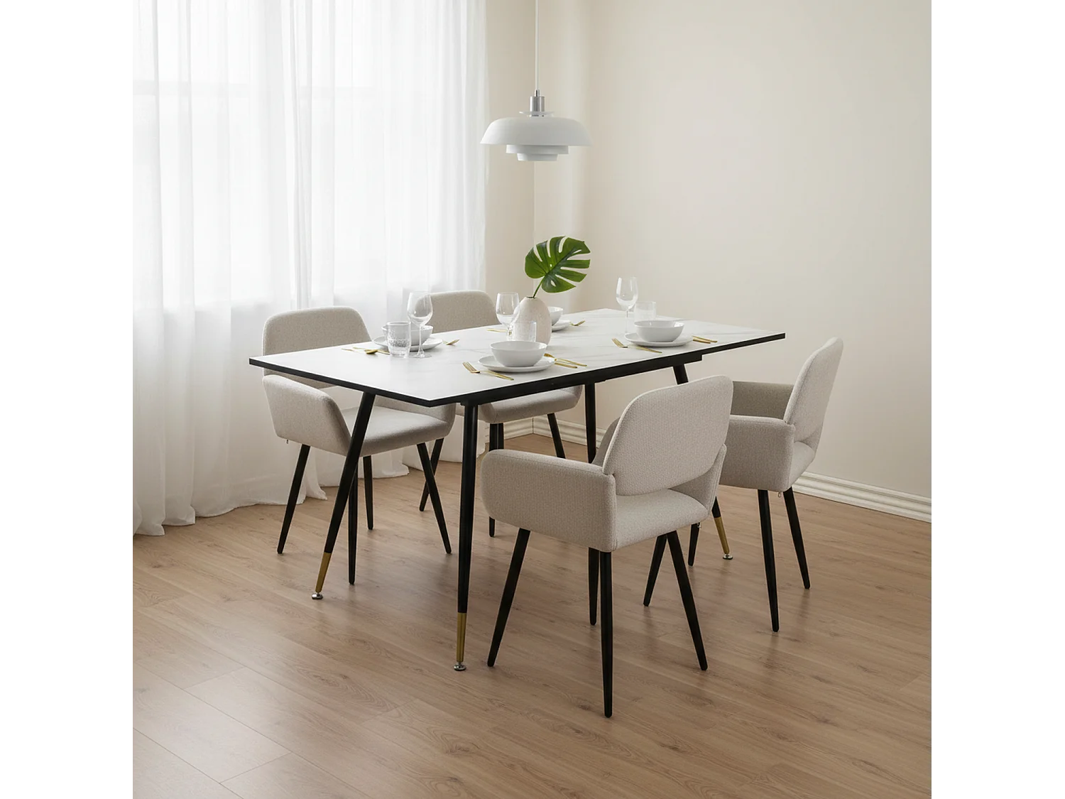 URBAN MEUBLE Ensemble table effet marbre blanc et 4 chaises beige à accoudoirs