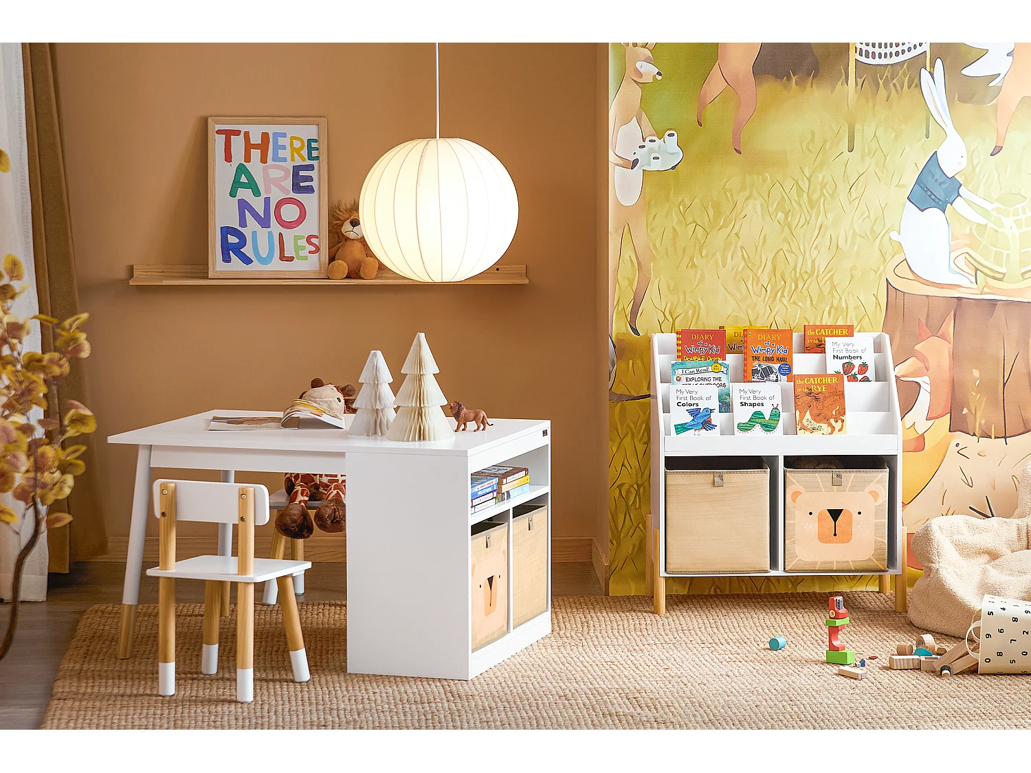 Tavolo bambini con sgabelli e spazio di archiviazione bianco