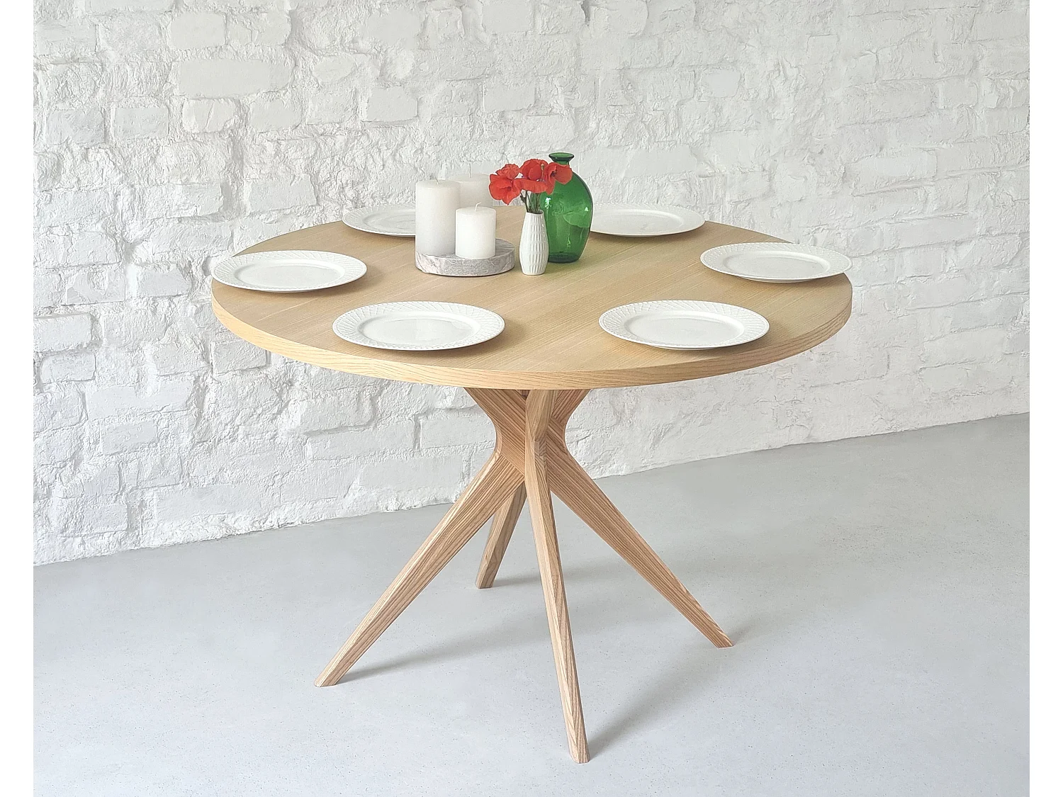 Table à manger ronde 100cm Jubi Bold Frêne