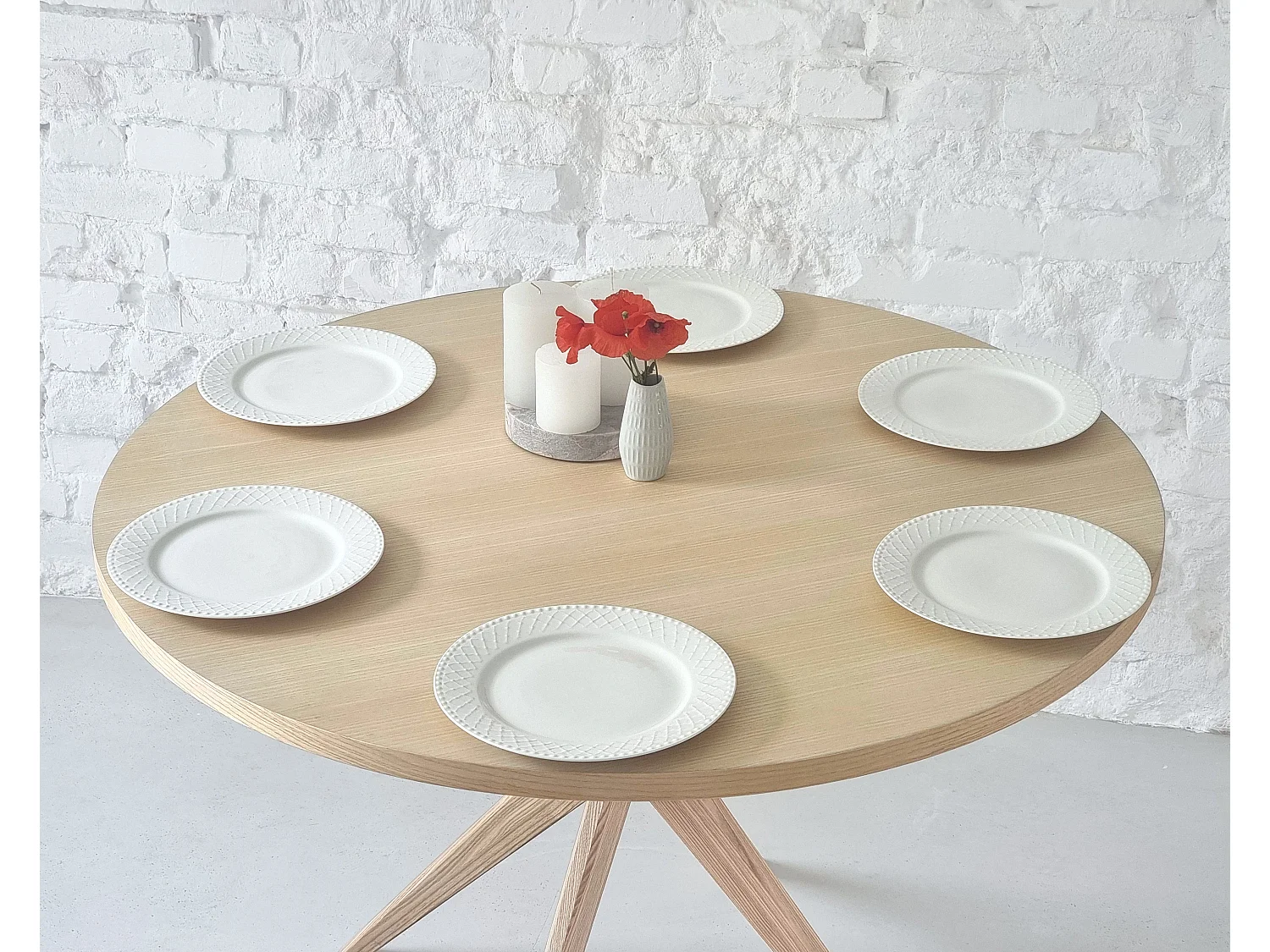 Table à manger ronde 100cm Jubi Bold Frêne