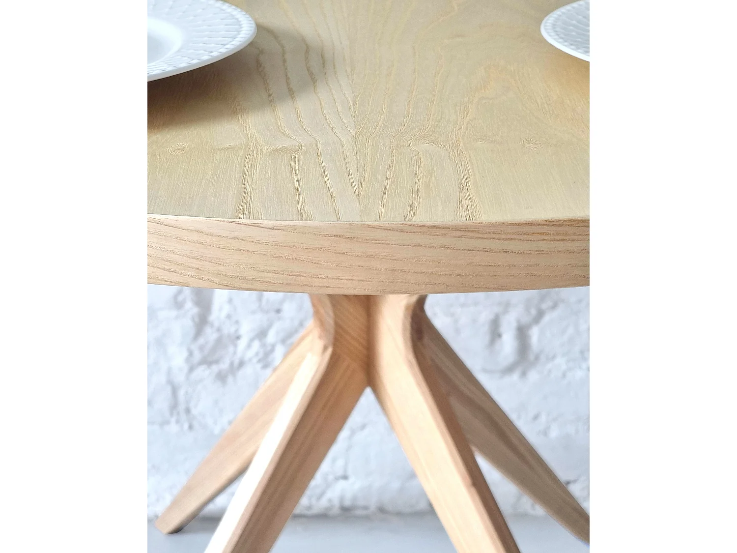 Table à manger ronde 110cm Jubi Bold Frêne