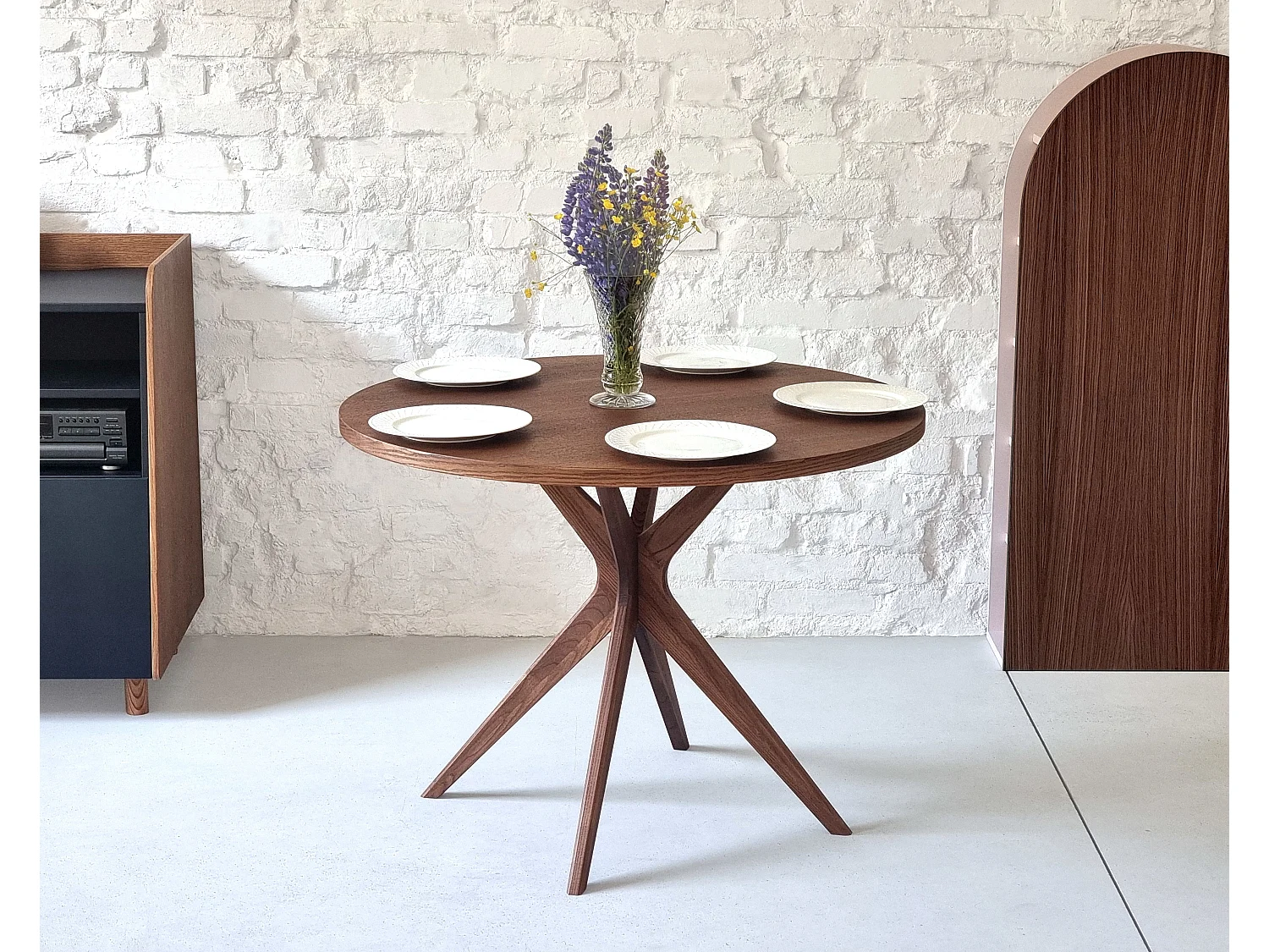 Table à manger ronde 110cm Jubi Bold Chêne