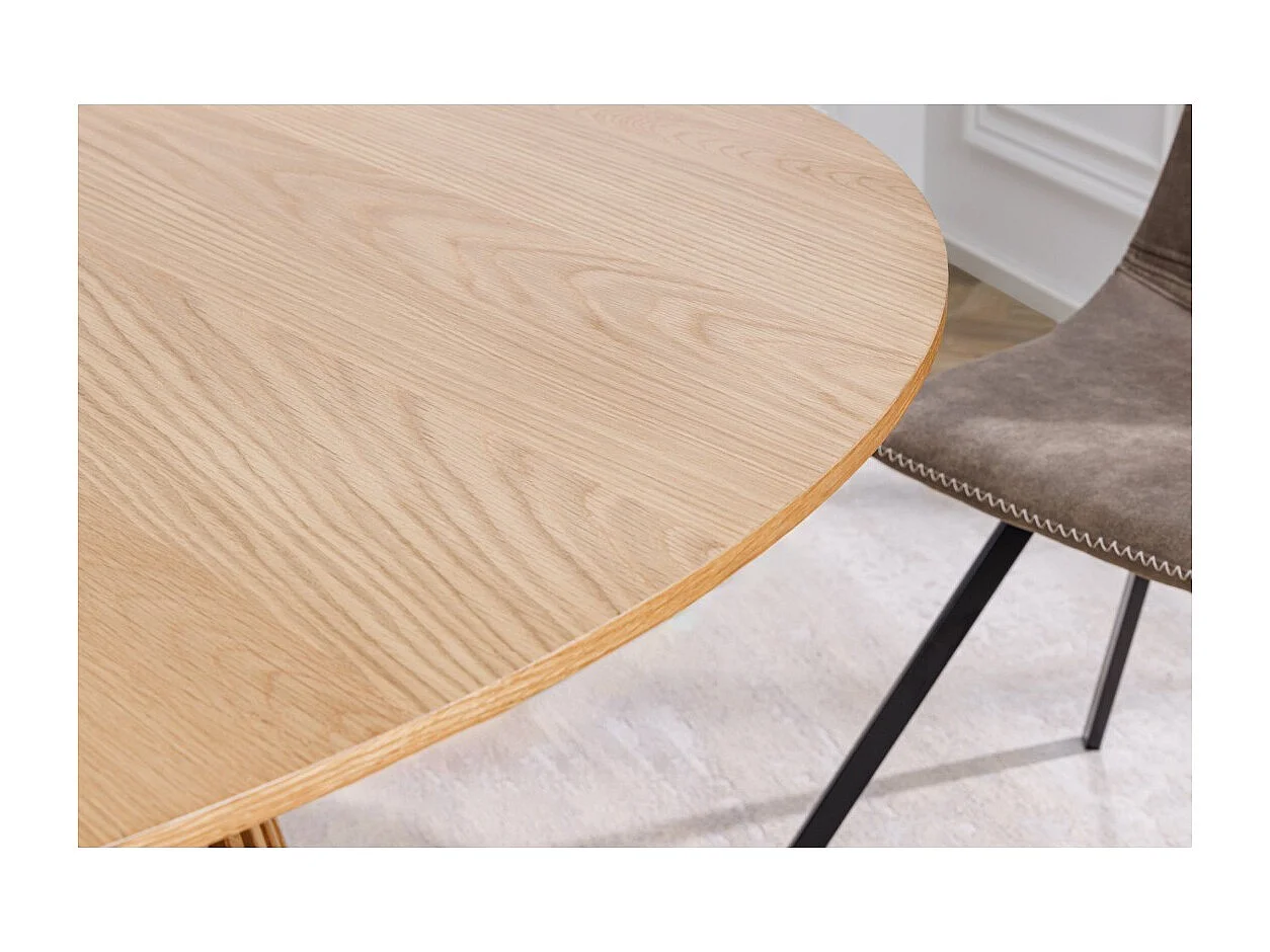 Table KANOVA 140 cm – Plateau rond en chêne clair et pied central design – Style contemporain