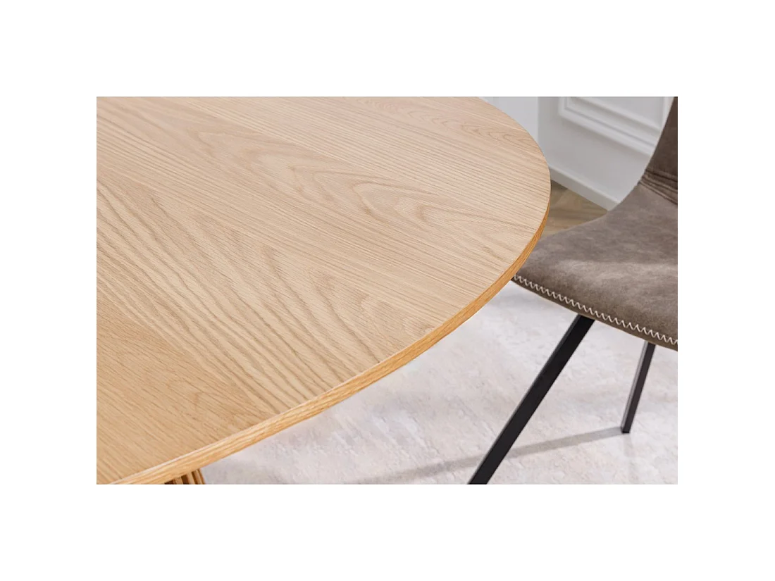 Table KANOVA 140 cm – Plateau rond en chêne clair et pied central design – Style contemporain