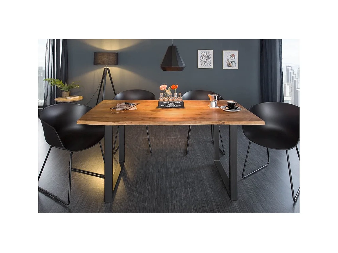 Table ARKAYA 160 cm – Plateau en bois d'acacia sauvage verni et pieds en métal noir en U – Style industriel