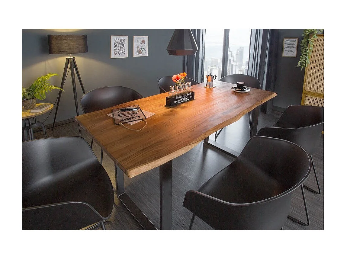 Table de salle à manger ARKAYA 140 cm – Plateau en bois massif d'acacia verni et pieds en U métal noir – Style industriel