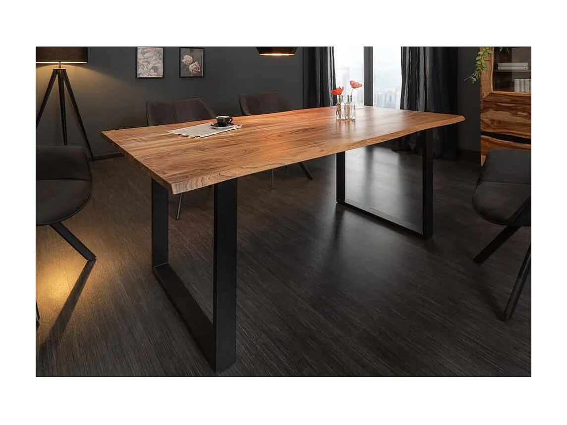 Table de salle à manger ARKAYA 180 cm – Plateau en bois d'acacia sauvage verni et pieds en métal noir en U – Style industriel