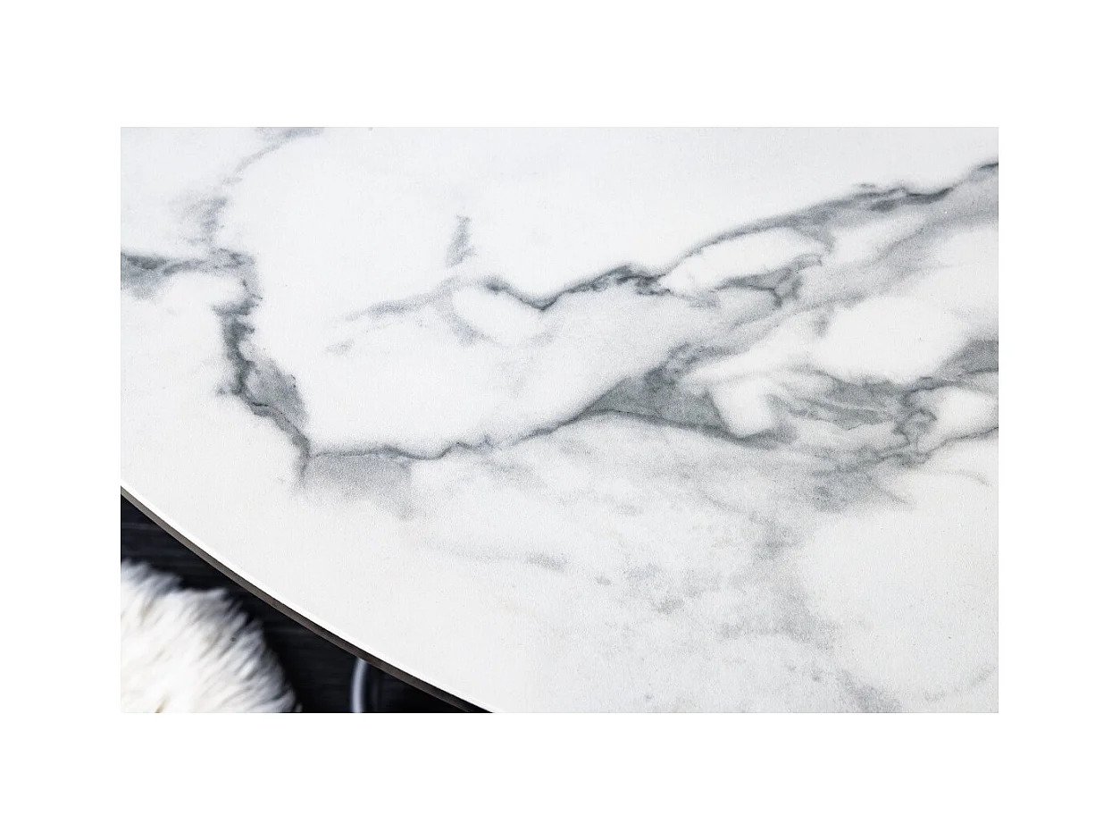 Table de salle à manger BAUMA 120 cm – Plateau rond en céramique effet marbre blanc et pieds métal – Style moderne chic