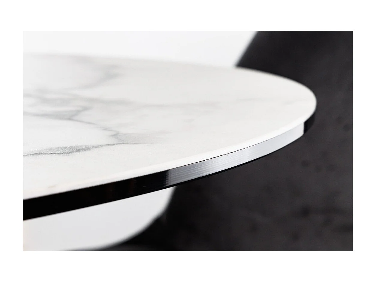 Table de salle à manger BAUMA 120 cm – Plateau rond en céramique effet marbre blanc et pieds métal – Style moderne chic