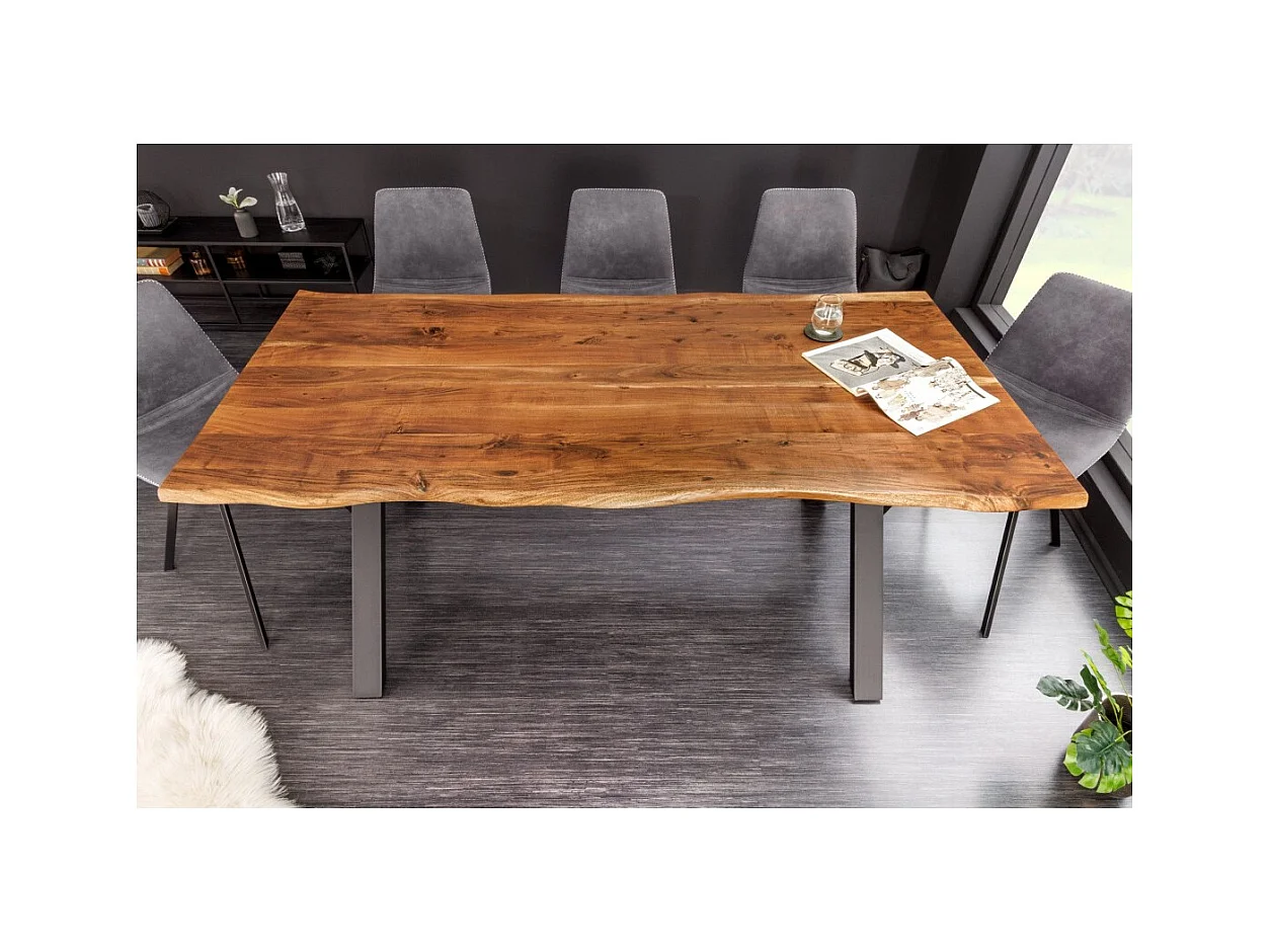 Table de salle à manger ARKAYA 180 cm – Plateau en acacia verni et pieds croisés métal noir – Design industriel naturel