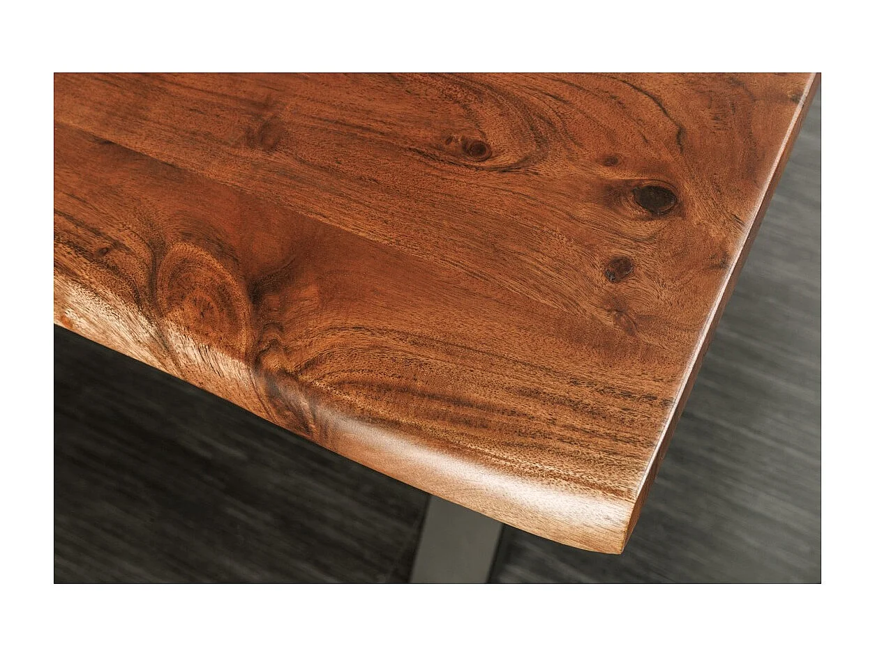 Eettafel ARKAYA 180 cm - Blad van gelakt acaciahout en kruispoten in zwart metaal - Natuurlijk industrieel ontwerp