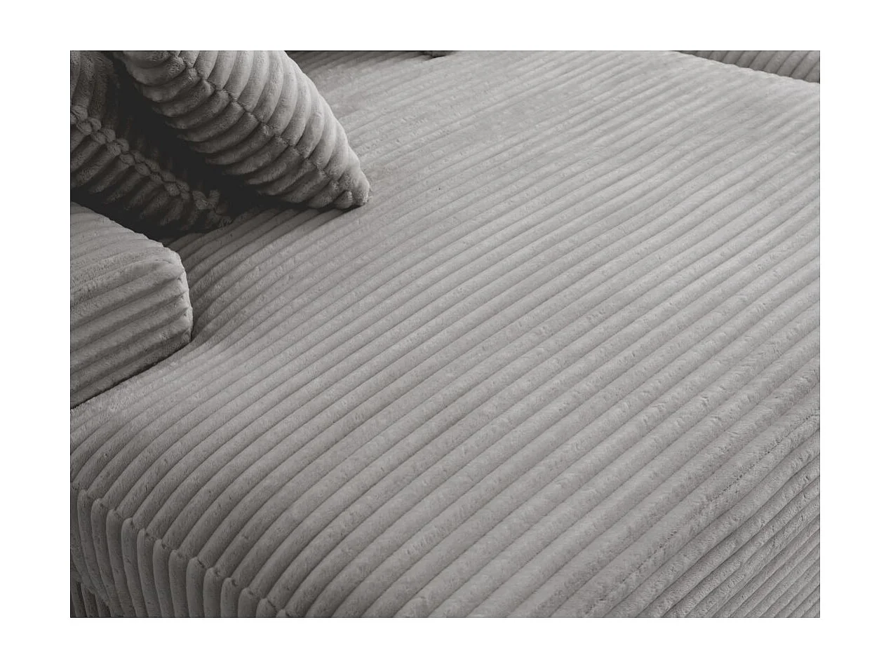 Canapé droit 4 places FLUFFY double méridienne et assise profonde en velours côtelé - gris clair