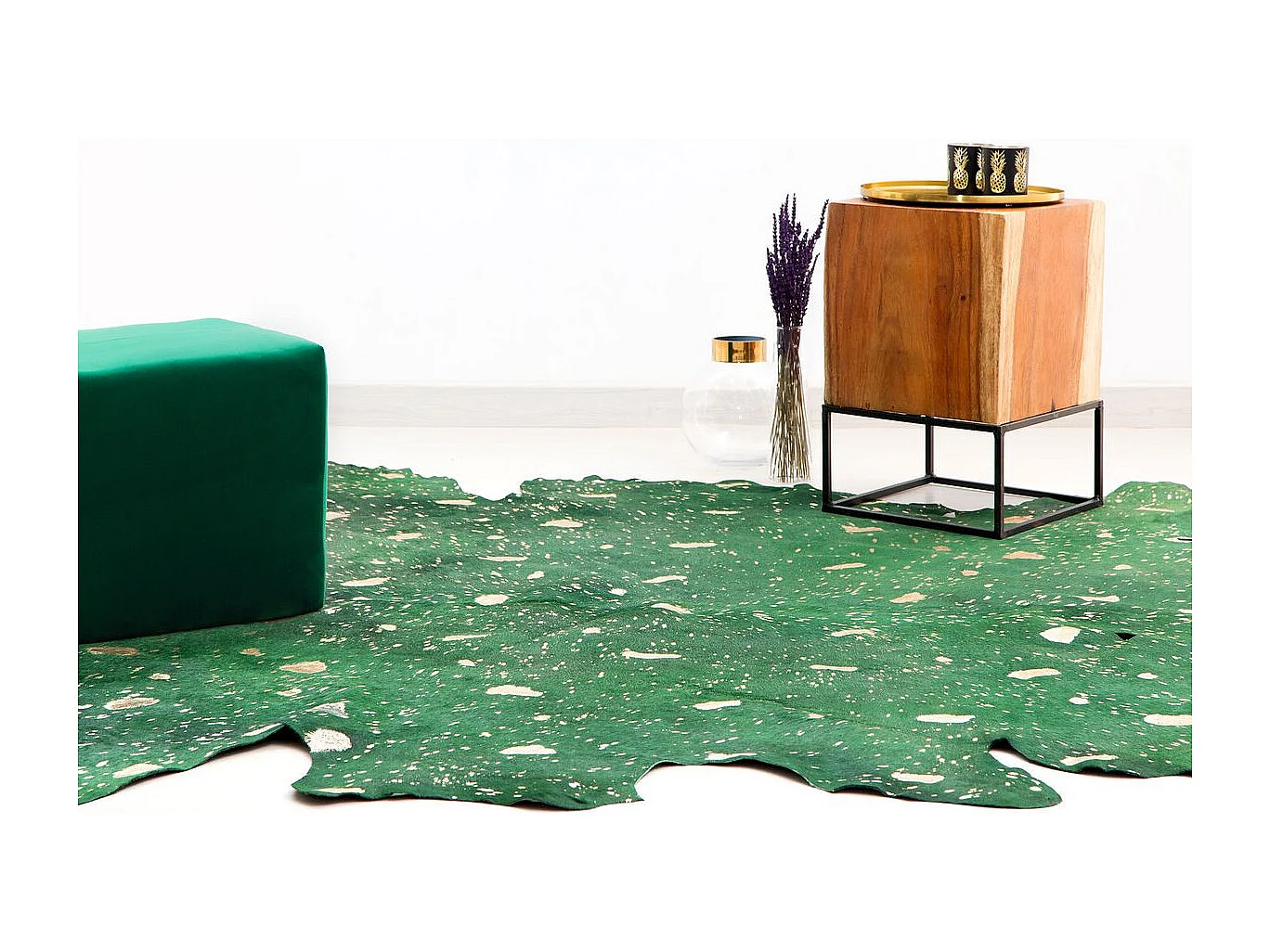 Tapis Peau de Vache "Fly" Vert & Or Entre 1,35 et 1,65 m2