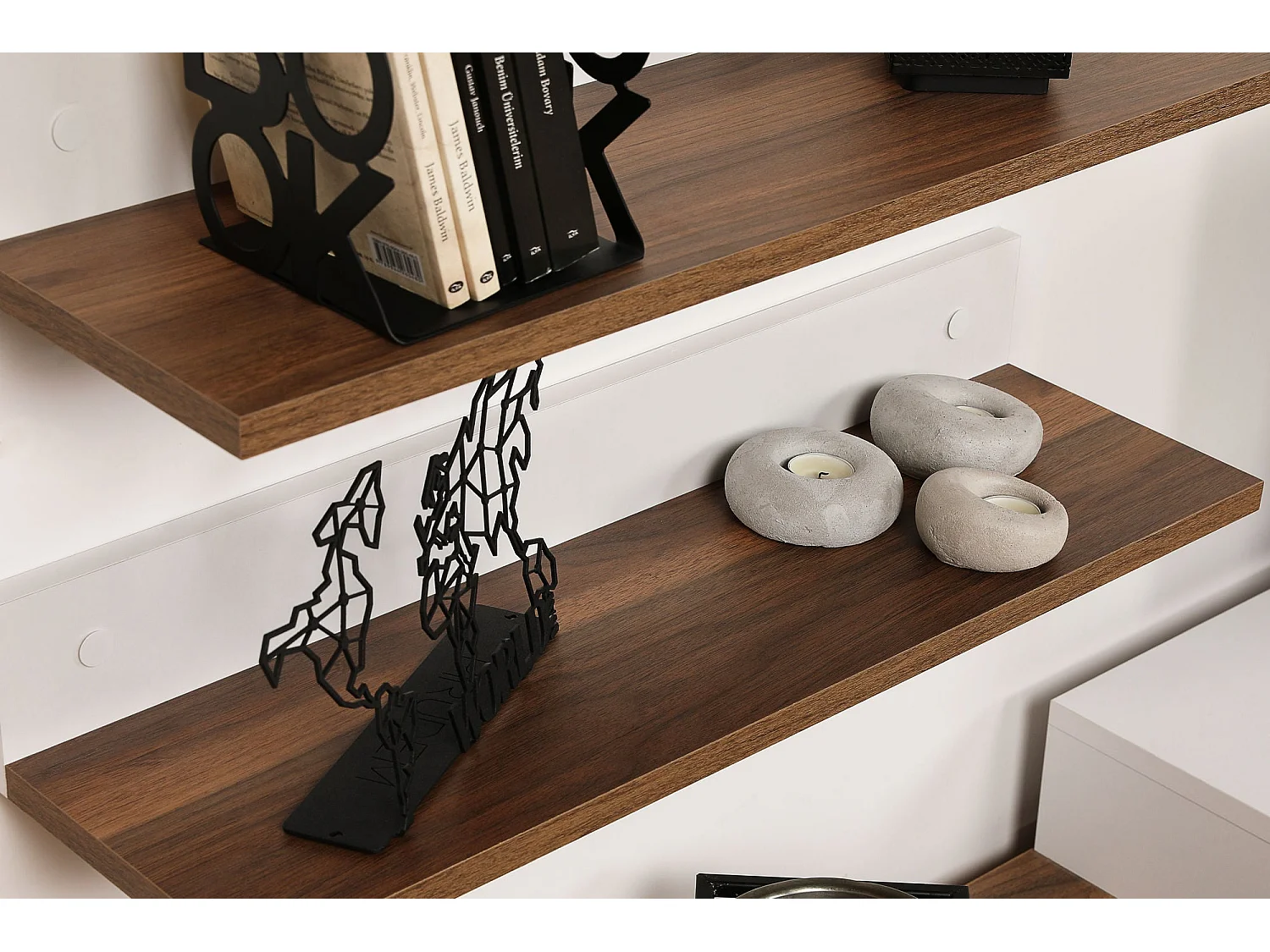 Skandinavischer TV-Ständer – 180 cm – Weiß und Teakholz – Melaminbeschichtete Spanplatte