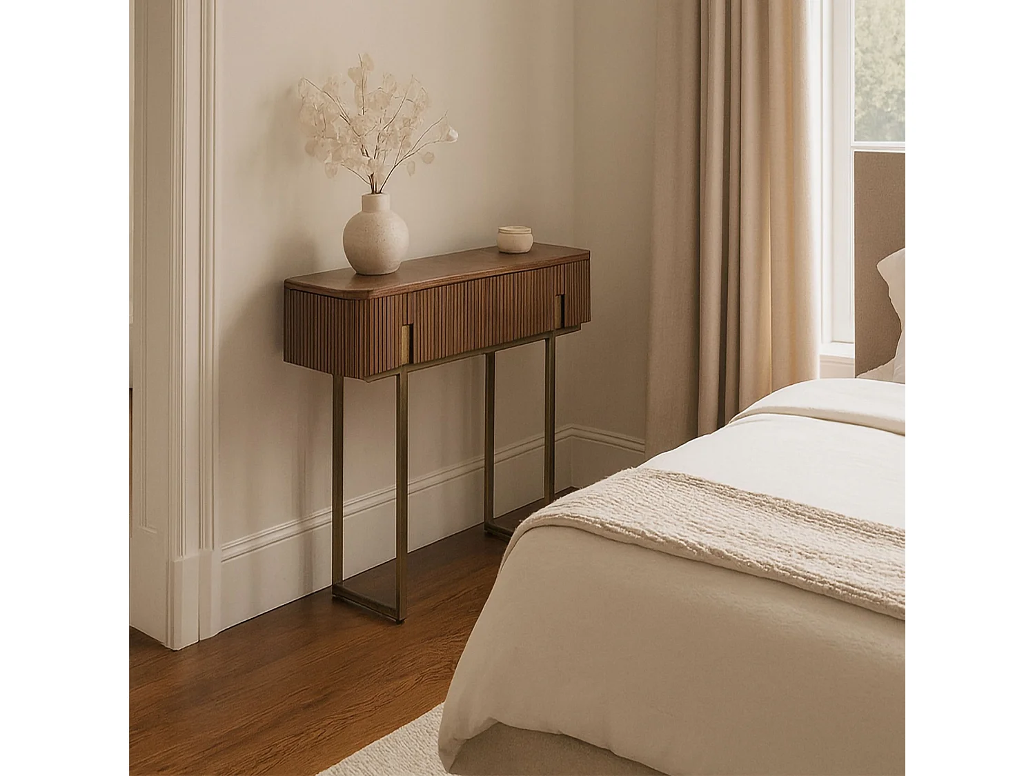 Now's Home - Console  Effet Noyer Avec Pieds En Metal Dore 80x35x80cm Selma