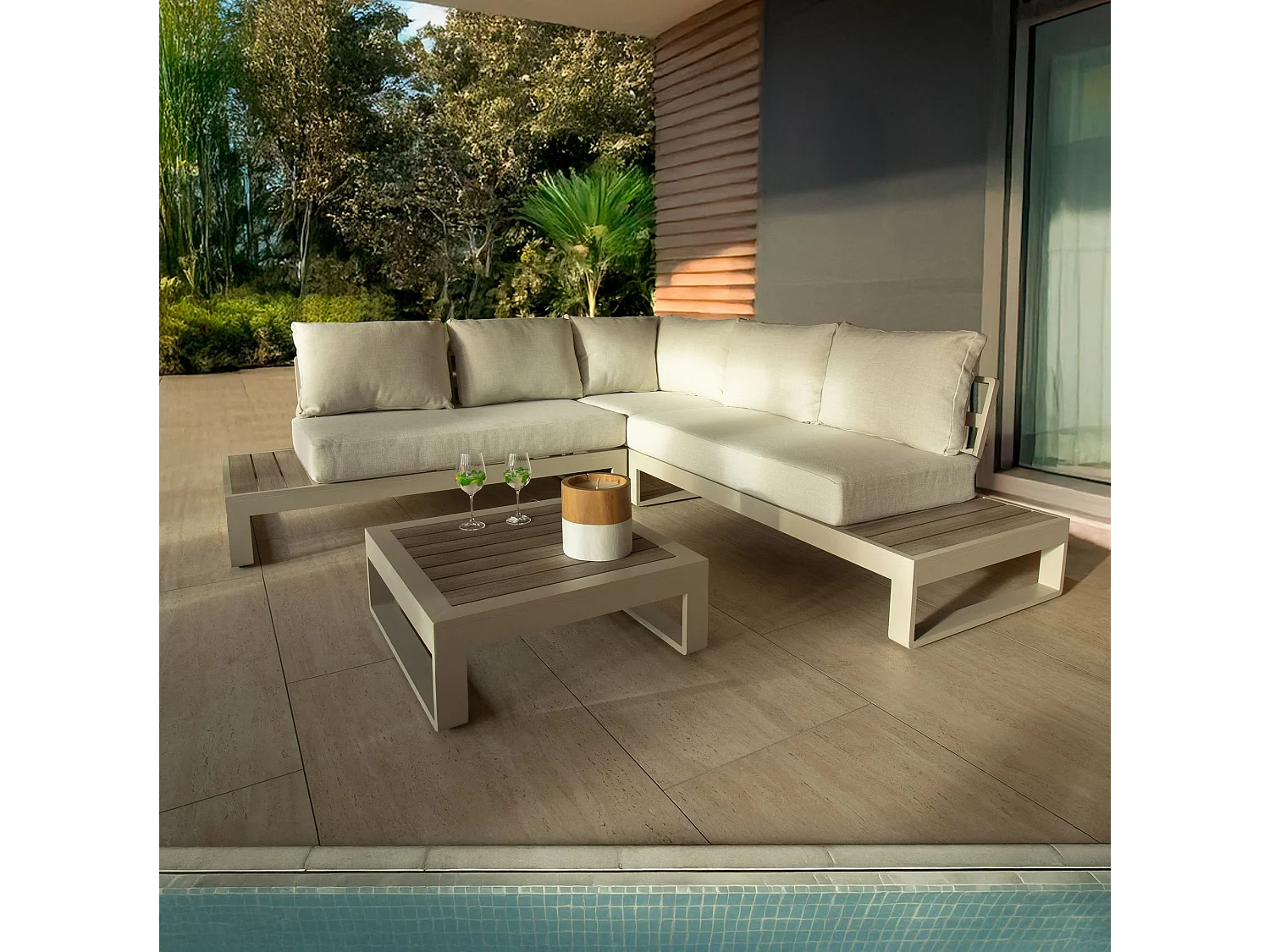 Now's Home - Salon De Jardin Structur Aluminium Sable Coussin En Olefine Riva Bella