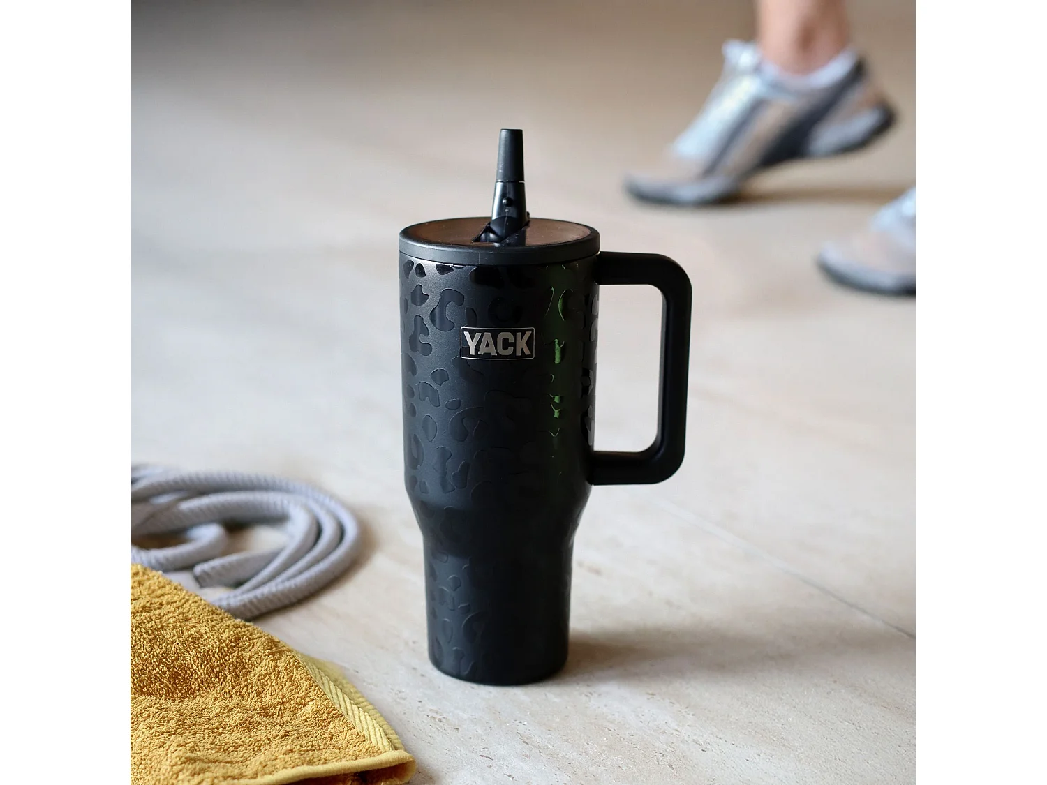 Yack - Gobelet Isotherme Yack 90cl En Acier Inoxydable Leopard Noir Anti-derap