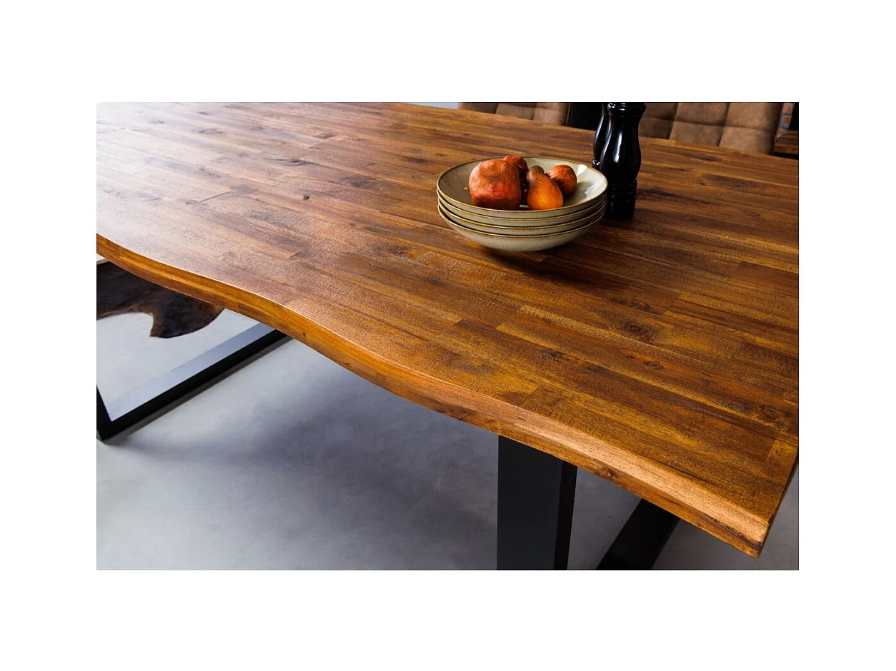 Table NALKO 200 cm – Plateau en bois massif d'acacia et structure en métal noir – Élégance industrielle et authenticité naturell
