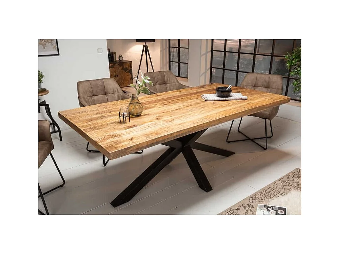 Table SOLARA 160 cm – Plateau en bois de manguier verni et structure en métal noir – Design industriel et charme unique