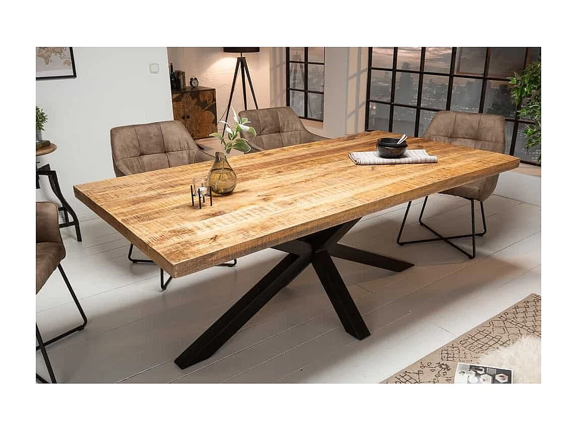 Table SOLARA 160 cm – Plateau en bois de manguier verni et structure en métal noir – Design industriel et charme unique
