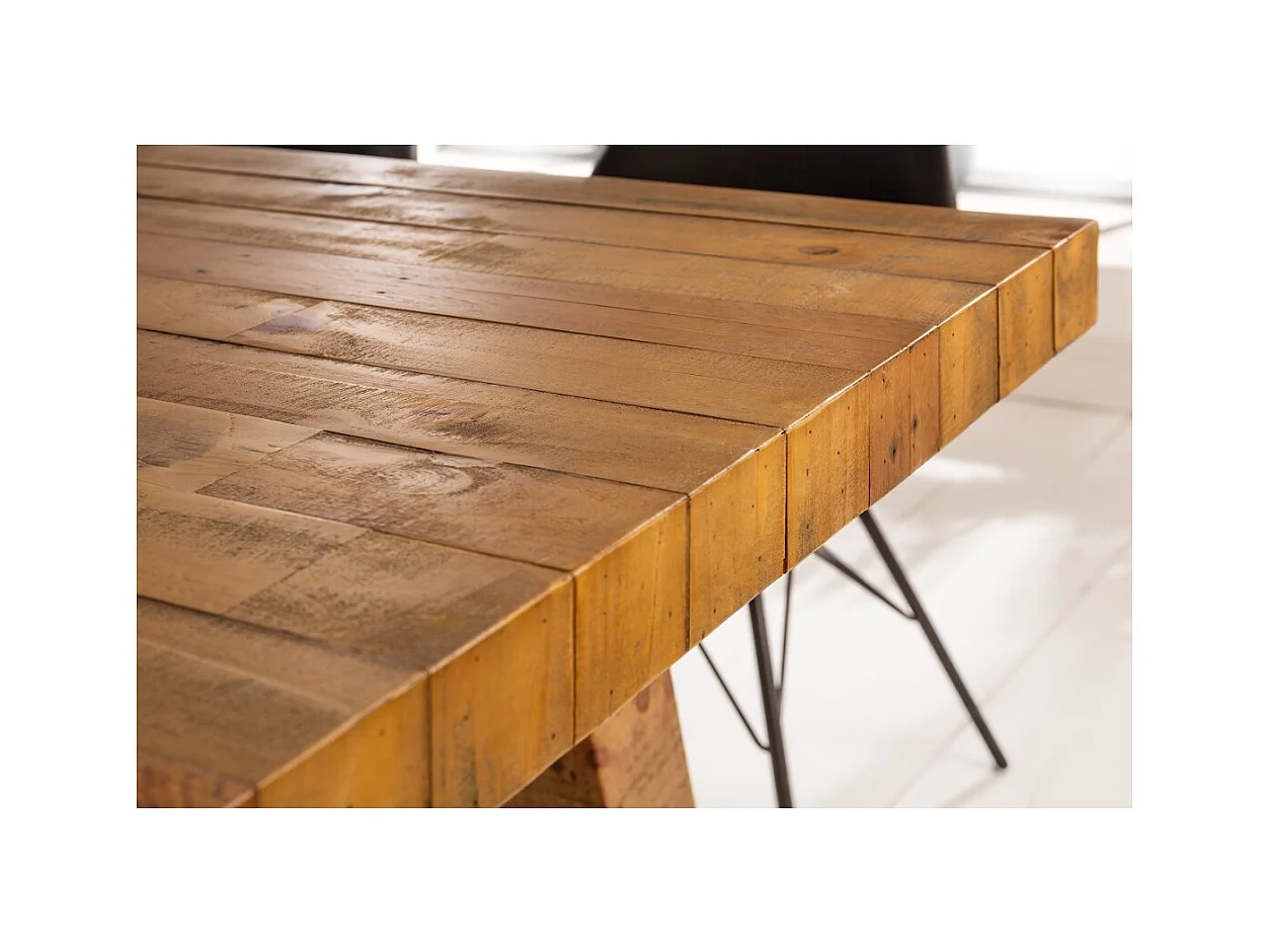 Table de salle à manger RANCHO 165 cm – Plateau en bois de pin recyclé verni – Style rustique et chaleureux