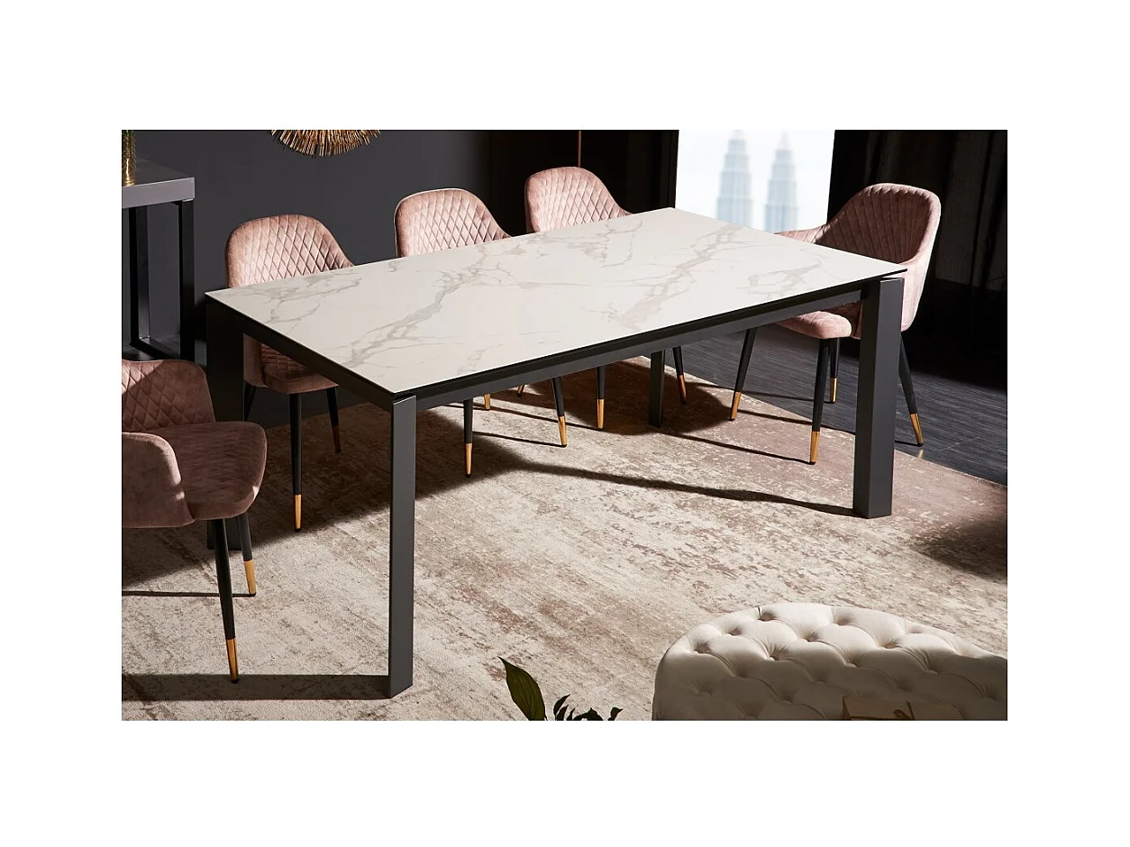 Table FORZA 180–240 cm – Plateau en céramique effet marbre blanc et structure en métal noir – Table extensible moderne