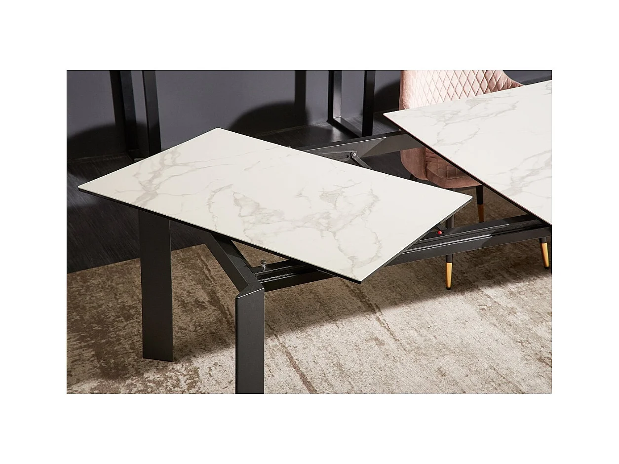 Table FORZA 180–240 cm – Plateau en céramique effet marbre blanc et structure en métal noir – Table extensible moderne
