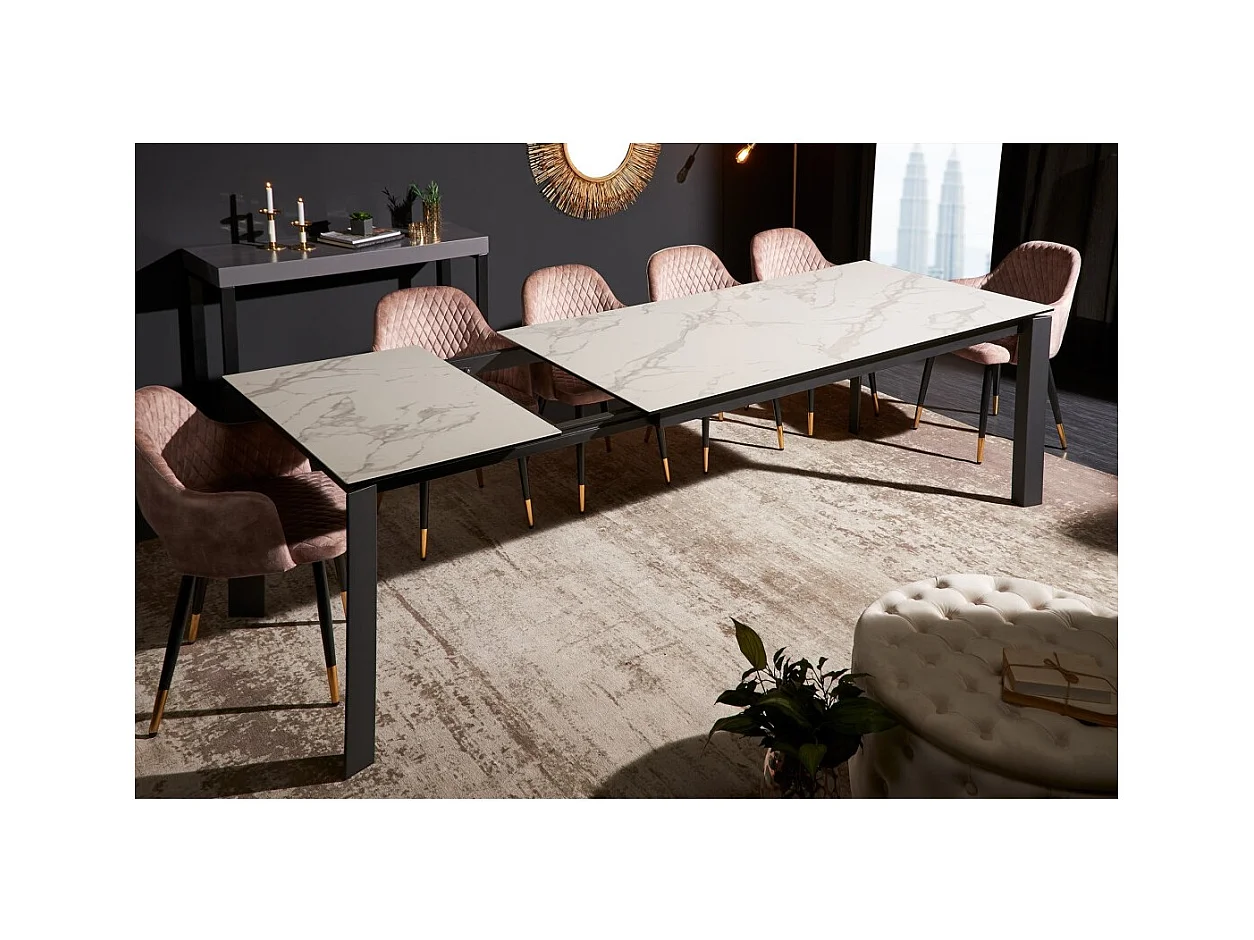 Table FORZA 180–240 cm – Plateau en céramique effet marbre blanc et structure en métal noir – Table extensible moderne