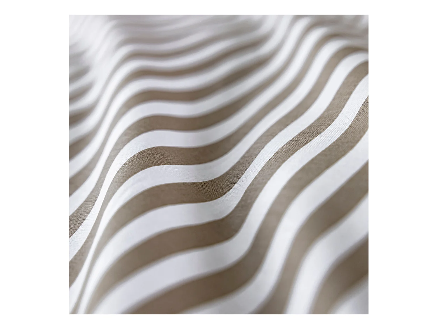 Parure de lit 200x200 coton à rayures taupe Terre de Nuit Horizon